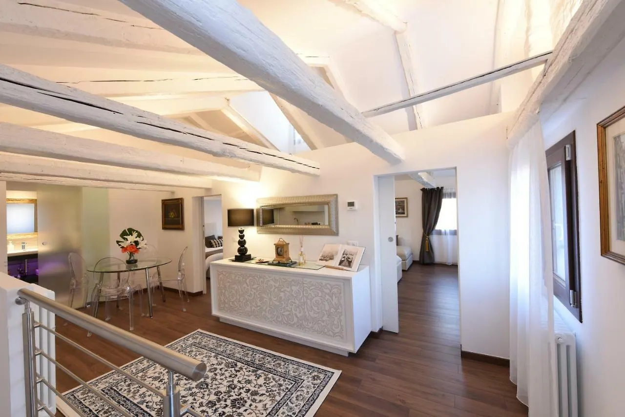 Sweet Apartment Frari Venezia